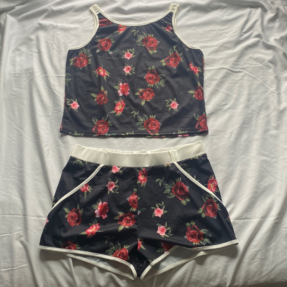 2 piece Rose pajamas set, size-2XL, colors- Black, red, pink, white,